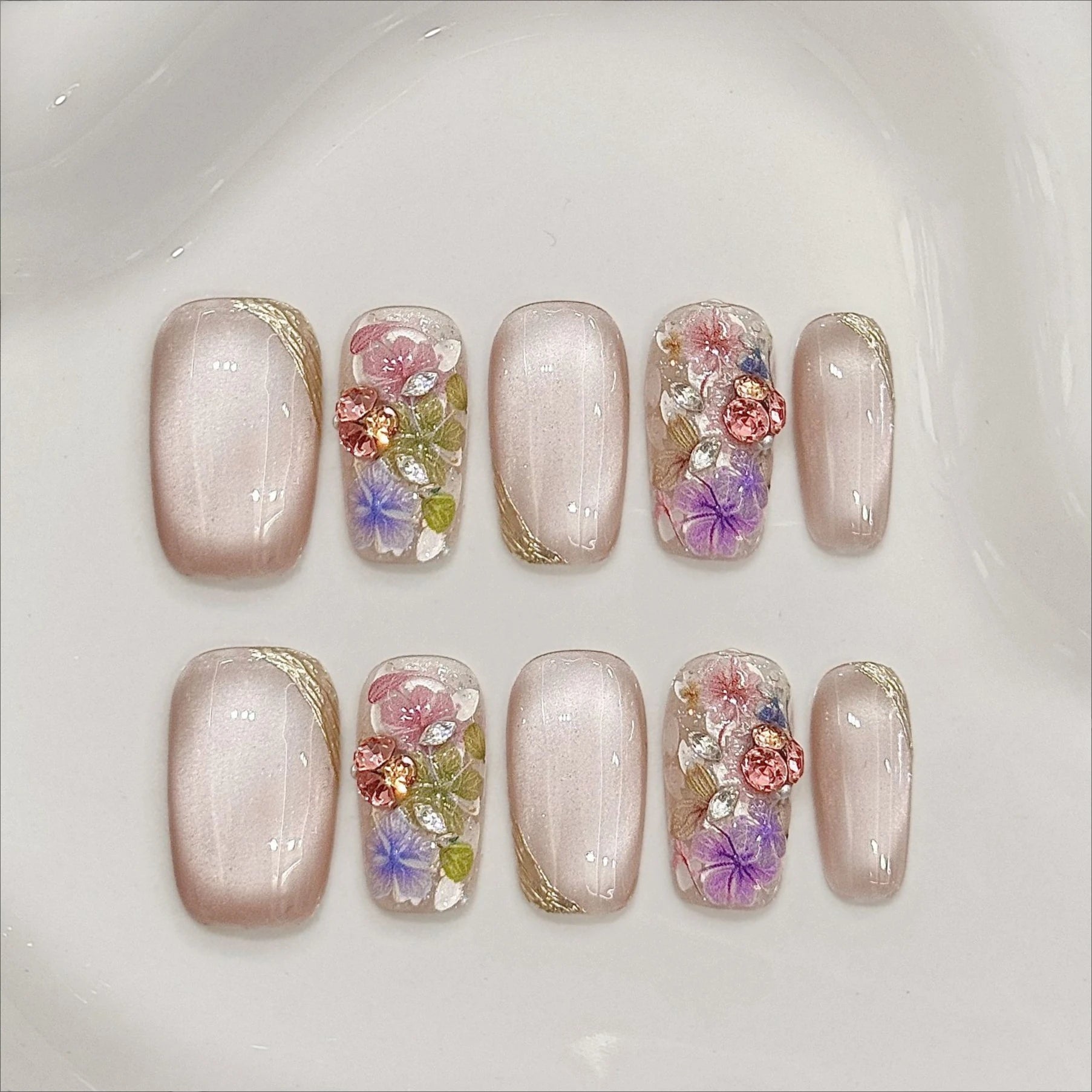 10Pcs Sweet Cute Handmade Press on Nails Flower Butterfly Fake Nails Glossy Diamond False Nails Full Cover Acrylic Nail Tips Art