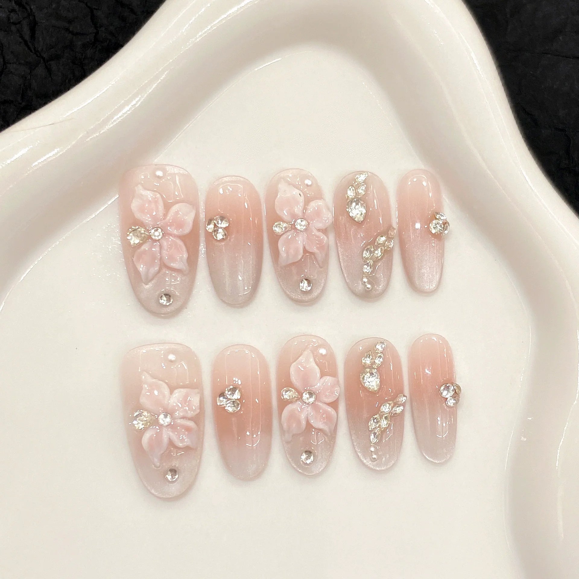 10Pcs Sweet Cute Handmade Press on Nails Flower Butterfly Fake Nails Glossy Diamond False Nails Full Cover Acrylic Nail Tips Art